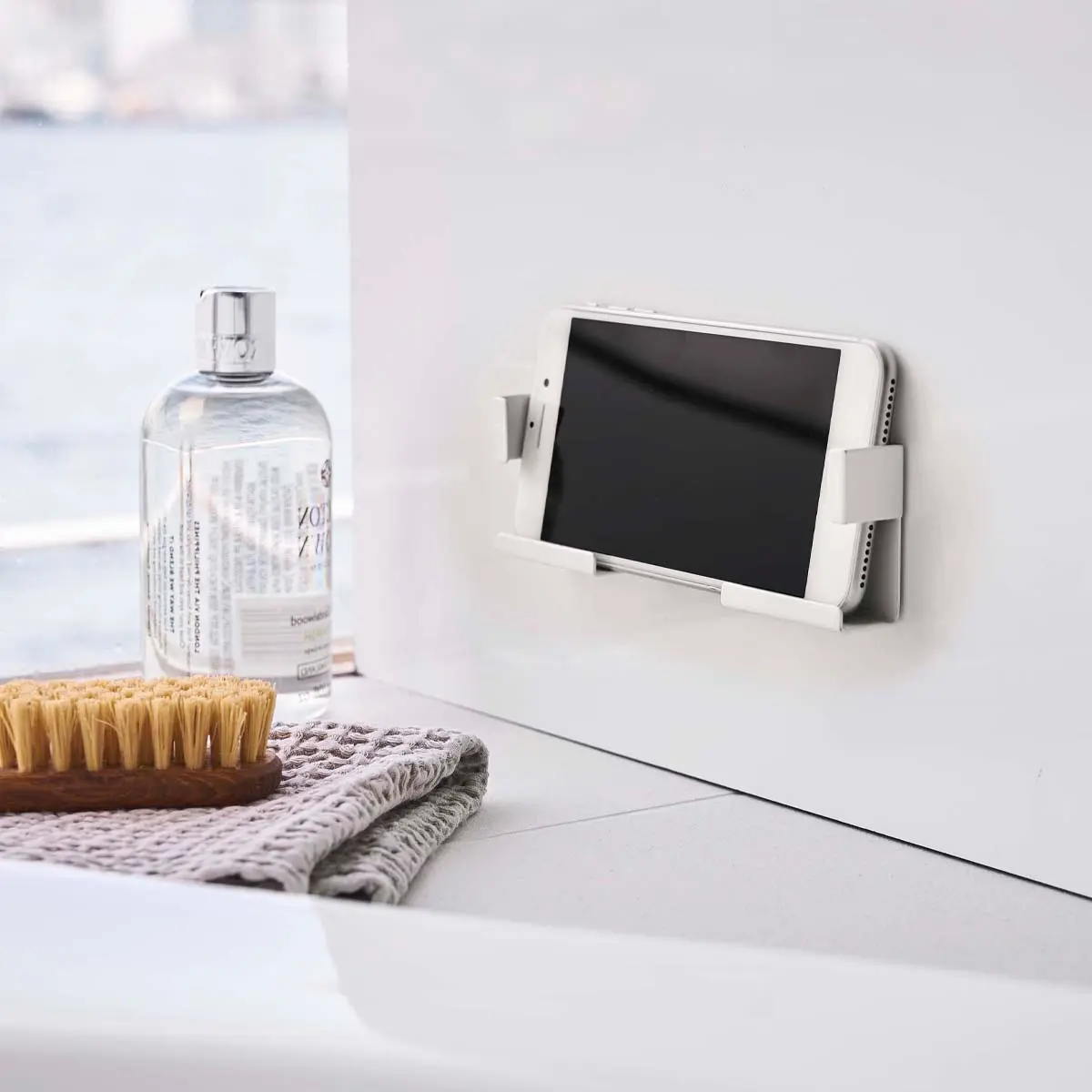 山崎実業 マグネットバスルームタブレットホルダー MIST